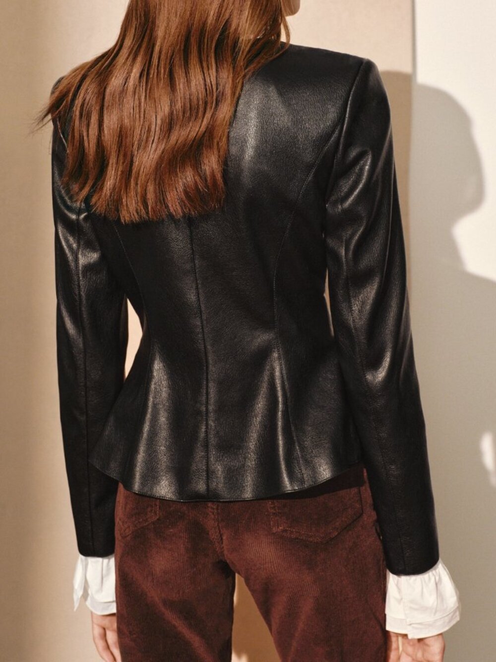 Black Elegant Women's Waist-Cinched Round Neck Faux Leather Jacket - Picture 2 of 8